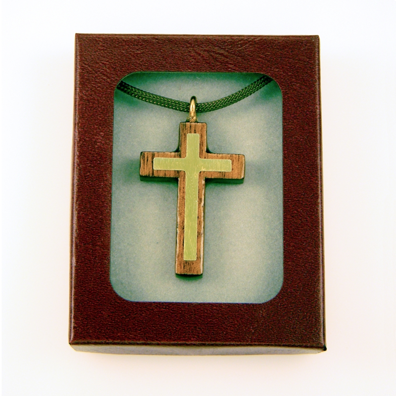 18E - Wooden cross