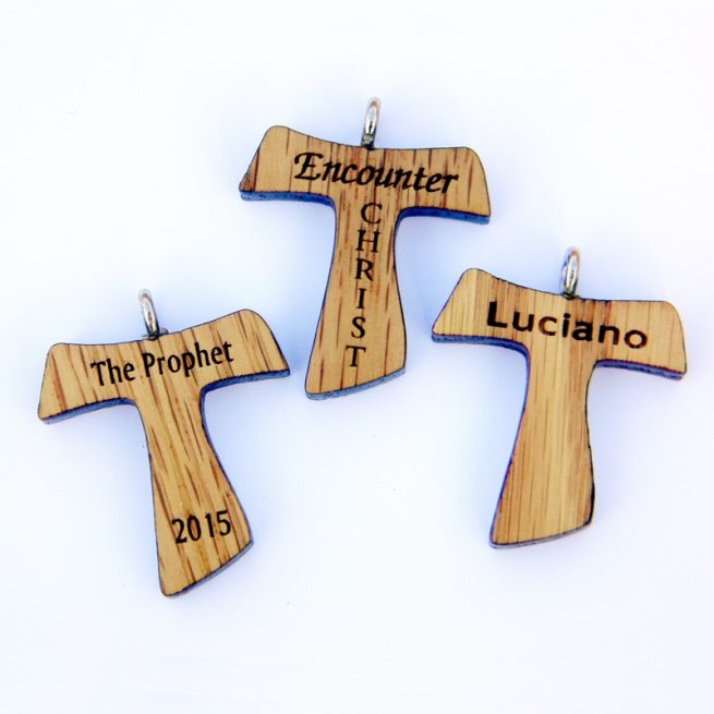 37B - Wooden cross, Tau