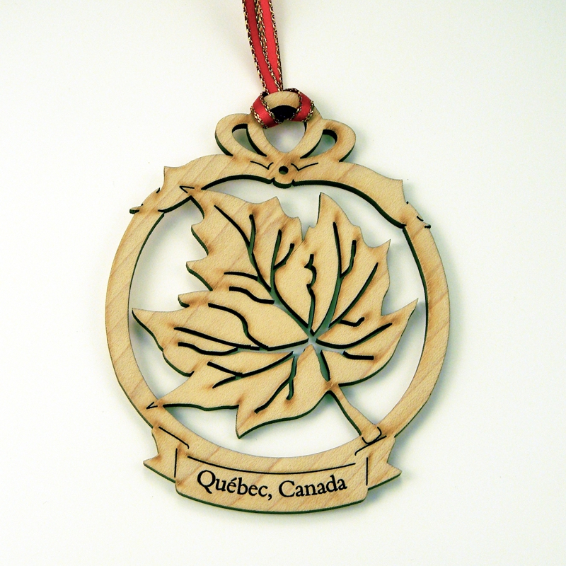 563 - Ornament, Maple Leaf