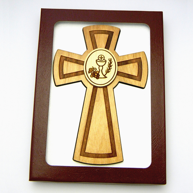 83A - Crucifix with eucharist