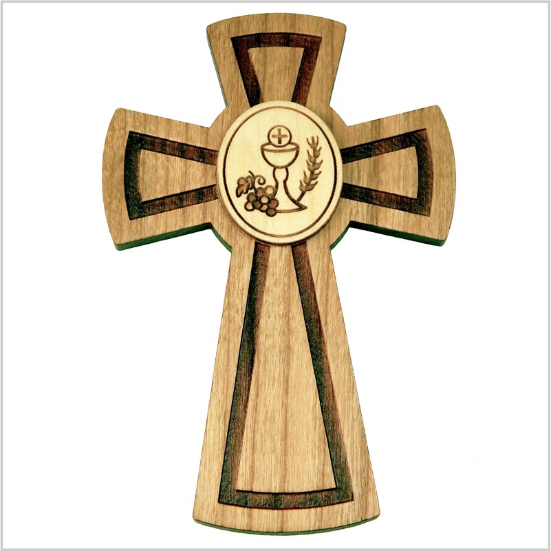 83A - Crucifix with eucharist