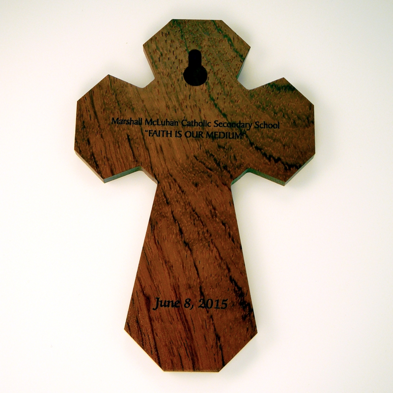 CLA10 - Wooden crucifix