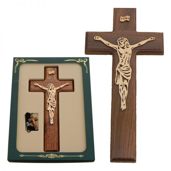 CRX10 - Wooden crucifix