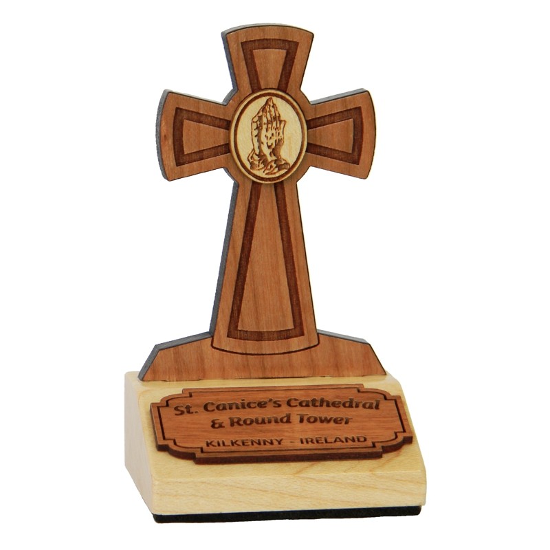 K83B - Trinket clasped hand